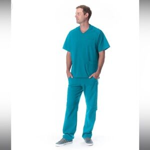 NWT Mens Essential Threads Welby Antimicrobial Caribbean Scrubs Set Size Small